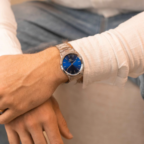 Men's Watch Silver Bracelet Blue Background Belmont Blue Silver 40mm